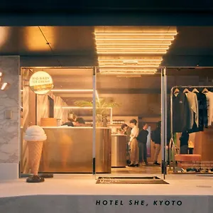 3* Отель She,